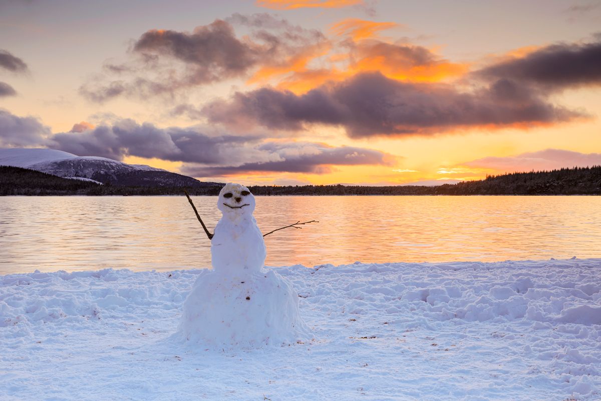 Snowman Loch Morlich 